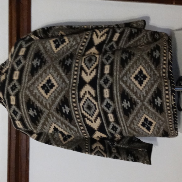 Fashion Bug Tribal design jacket - Picture 5 of 5